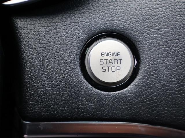 Photo of 2023 Ceramic Silver Kia Stinger