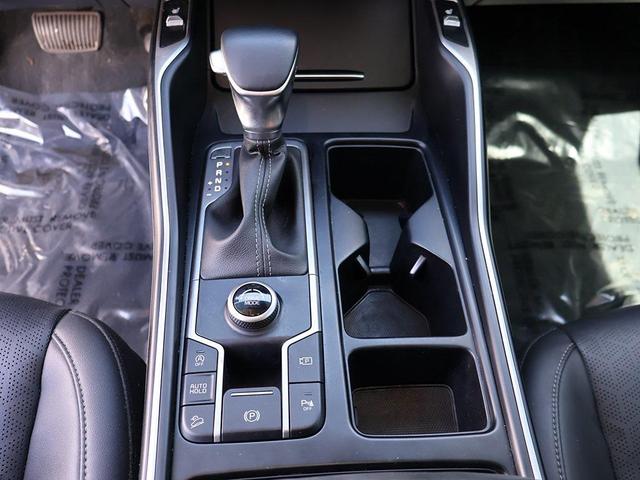 Photo of 2022 Glacial White Pearl Kia Sorento