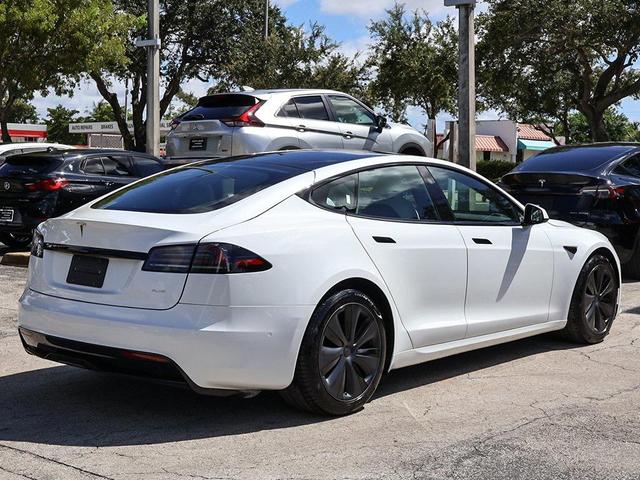 Photo of 2022 Pearl White Multi-Coat Tesla Model S