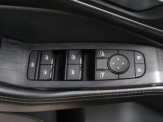 Photo of 2021 Super Black Nissan Rogue