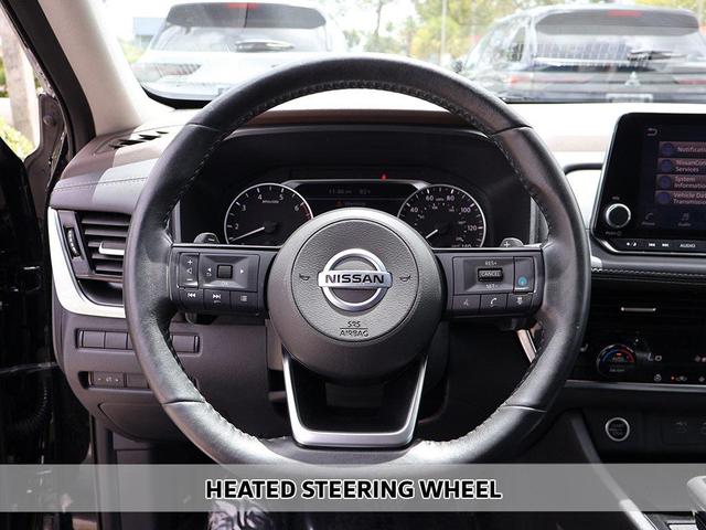 Photo of 2021 Super Black Nissan Rogue
