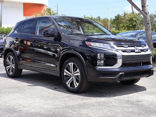 Photo of 2025 Labrador Black Pearl Mitsubishi Outlander Sport