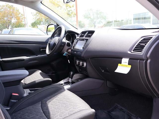 Photo of 2025 Labrador Black Pearl Mitsubishi Outlander Sport