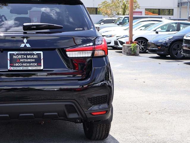 Photo of 2025 Labrador Black Pearl Mitsubishi Outlander Sport