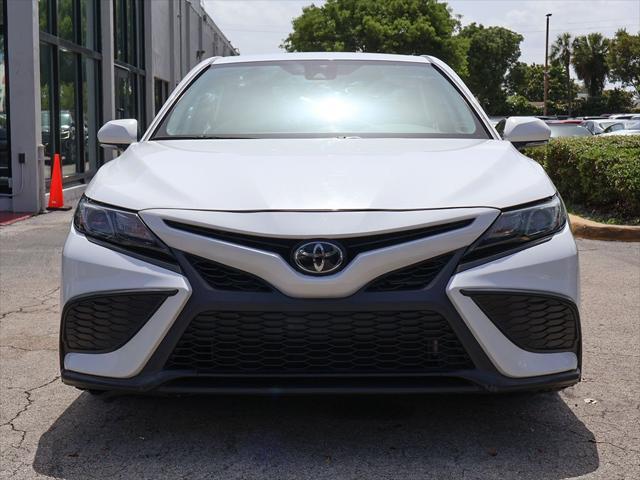 Photo of 2022 White Toyota Camry