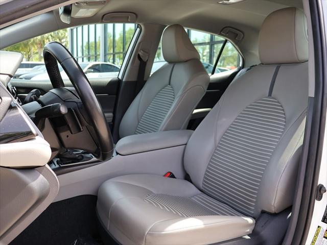 Photo of 2022 White Toyota Camry