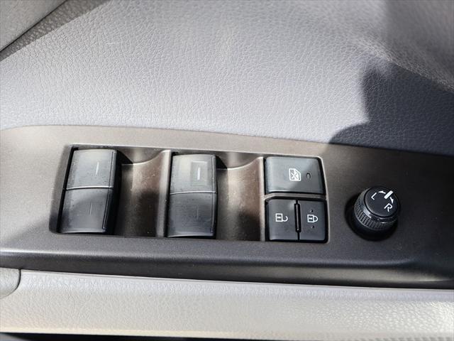 Photo of 2022 White Toyota Camry