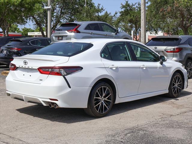 Photo of 2022 White Toyota Camry