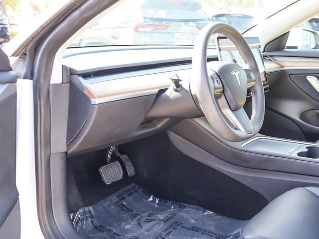 Photo of 2022 Pearl White Multi-Coat Tesla Model 3