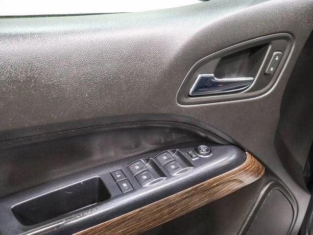 Photo of 2017 Black GMC Canyon