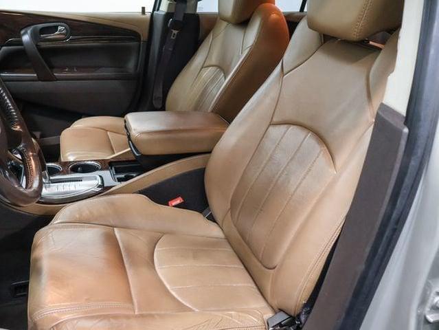 Photo of 2016 Sparkling Silver Metallic Buick Enclave