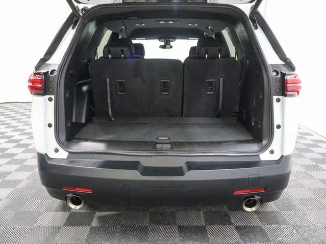 Photo of 2023 Summit White Chevrolet Traverse