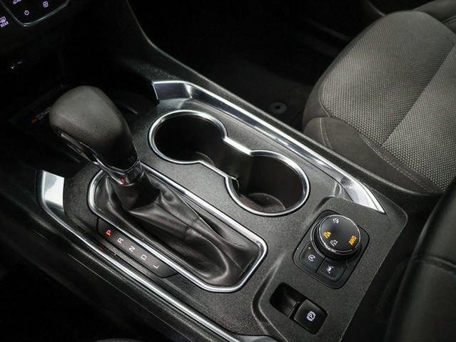 Photo of 2023 Summit White Chevrolet Traverse