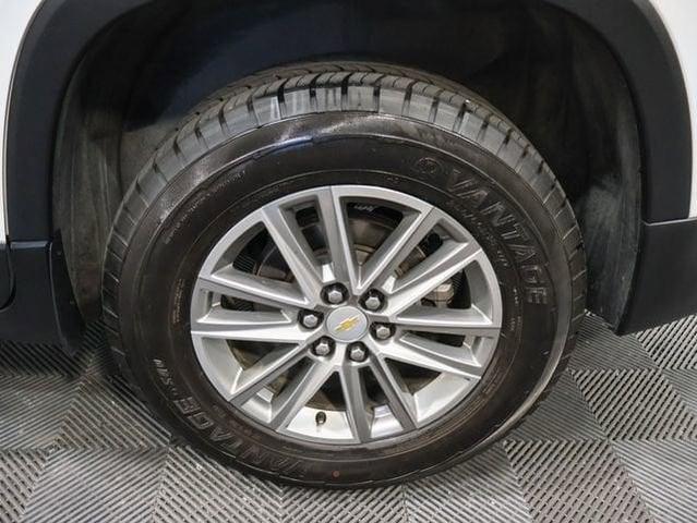 Photo of 2023 Summit White Chevrolet Traverse