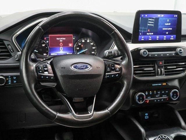 Photo of 2022 Black Ford Escape
