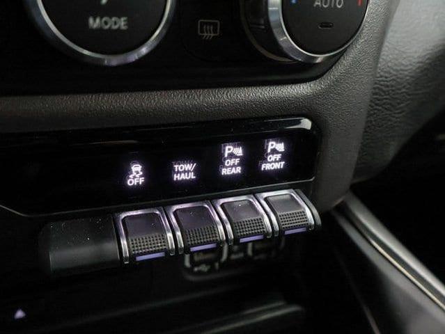 Photo of 2019 Ivory White RAM 1500