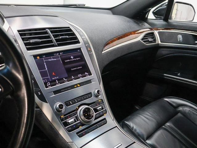 Photo of 2019 Black Lincoln MKZ