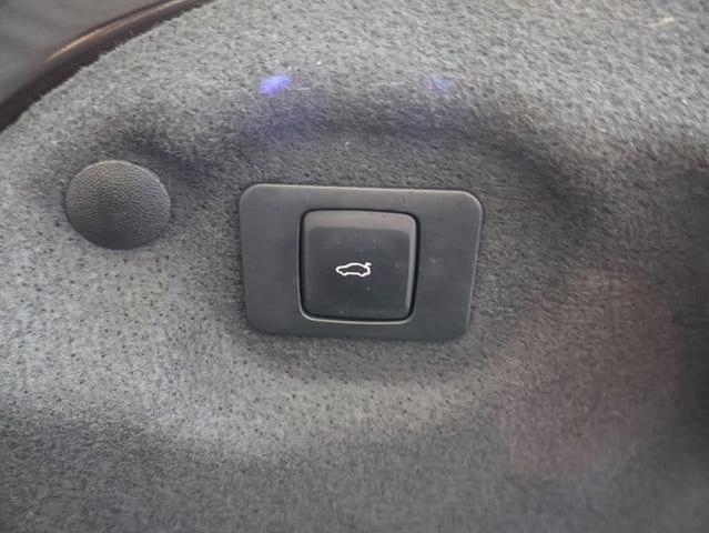 Photo of 2019 Black Lincoln MKZ