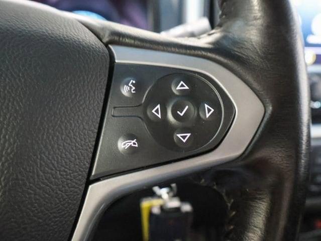 Photo of 2022 Summit White Chevrolet Colorado