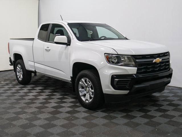 Photo of 2022 Summit White Chevrolet Colorado