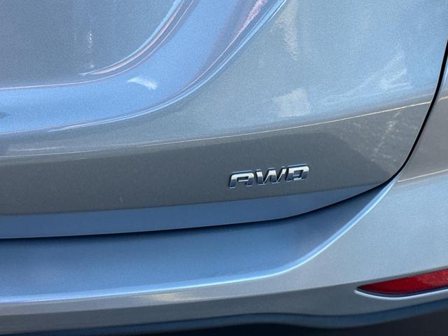 Photo of 2024 Sterling Gray Metallic Chevrolet Equinox