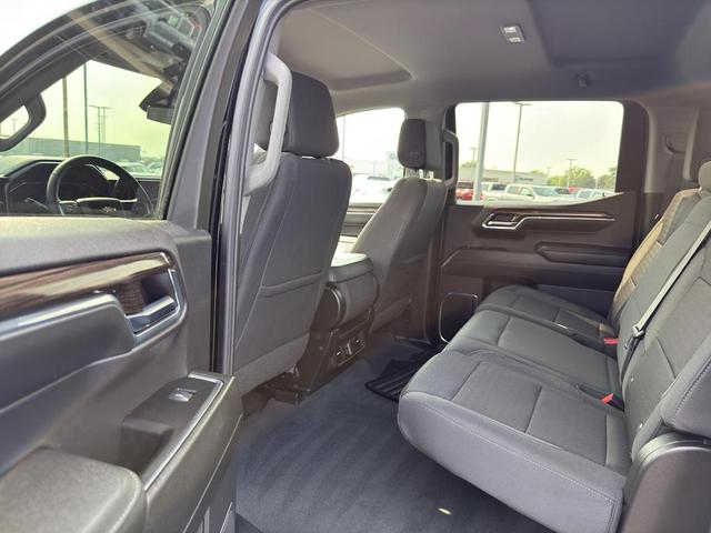 Photo of 2024 Black Chevrolet Silverado 1500