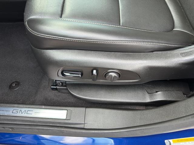 Photo of 2023 Ultra Blue Metallic GMC Acadia