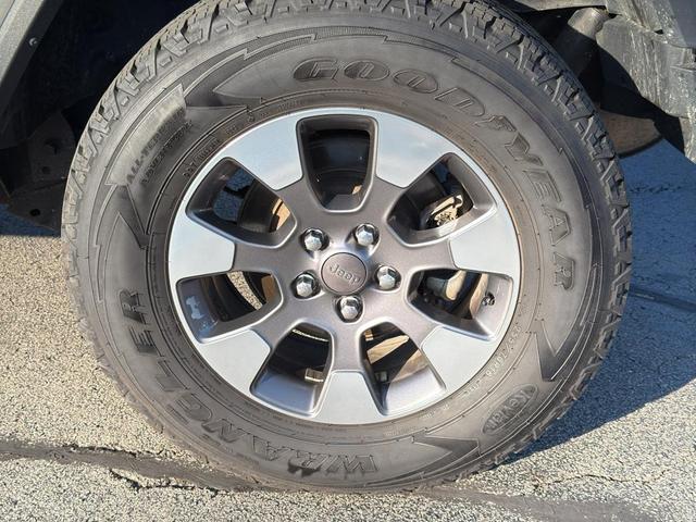 Photo of 2019 Sting Gray Clearcoat Jeep Wrangler Unlimited