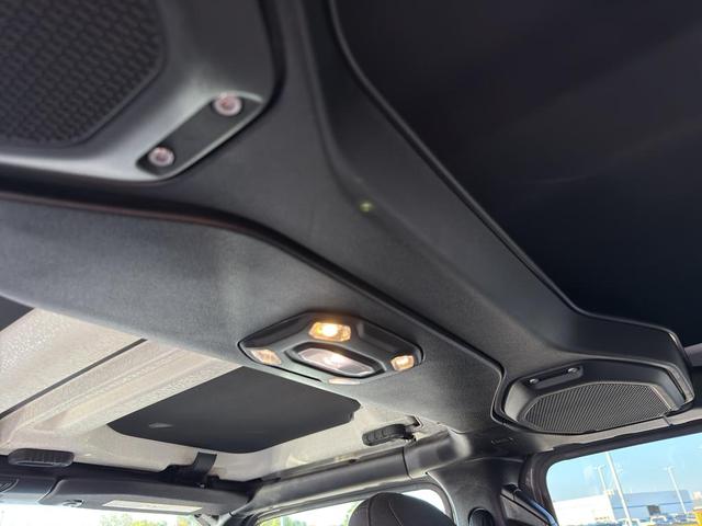 Photo of 2019 Sting Gray Clearcoat Jeep Wrangler Unlimited