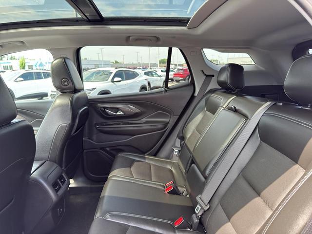 Photo of 2022 Summit White GMC Terrain