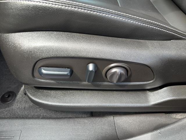Photo of 2022 Summit White GMC Terrain