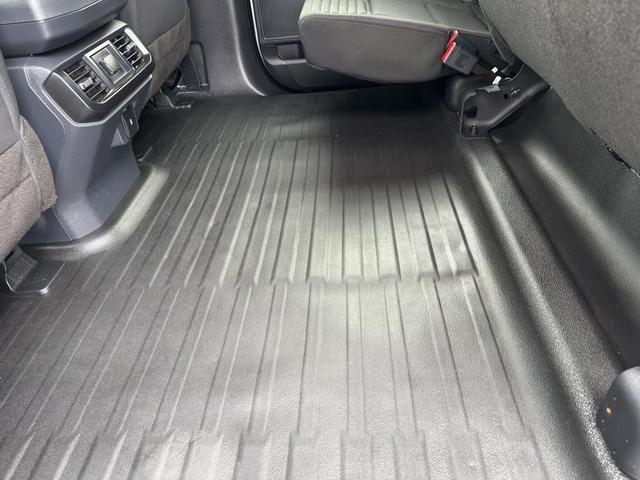 Photo of 2022 Iconic Silver Metallic Ford F-150