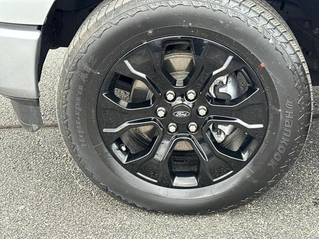 Photo of 2022 Iconic Silver Metallic Ford F-150
