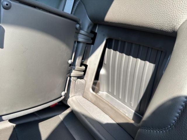 Photo of 2022 Pacific Blue Metallic GMC Sierra 1500