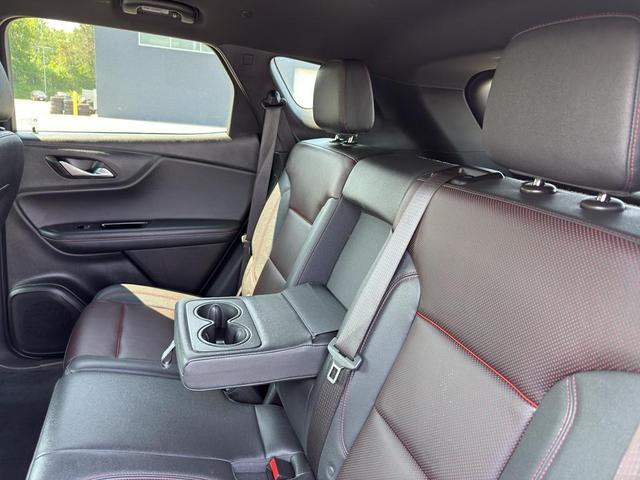 Photo of 2022 Iridescent Pearl Tricoat Chevrolet Blazer