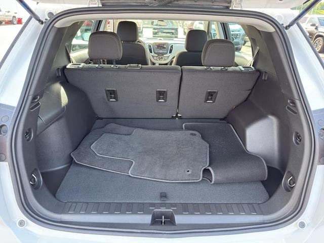 Photo of 2024 Summit White Chevrolet Equinox