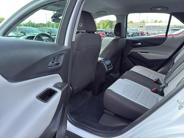 Photo of 2024 Summit White Chevrolet Equinox