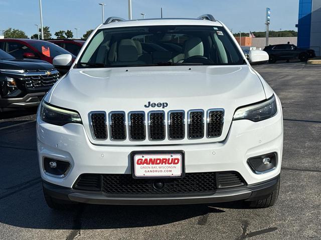 Photo of 2019 Bright White Clearcoat Jeep Cherokee