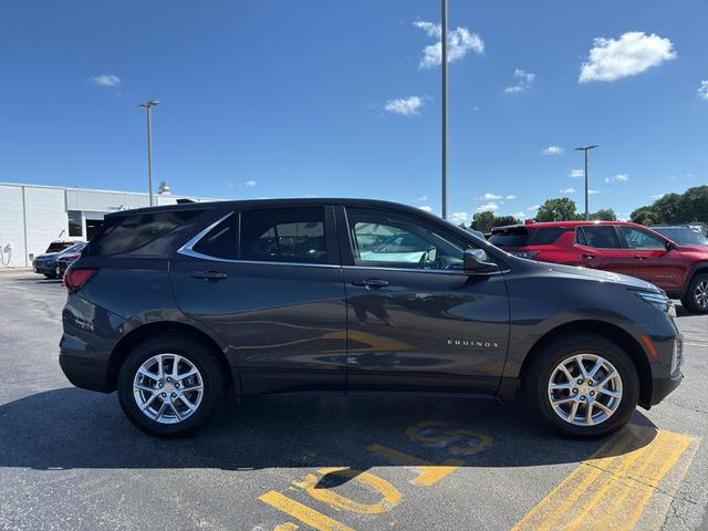 Photo of 2022 Gray Chevrolet Equinox