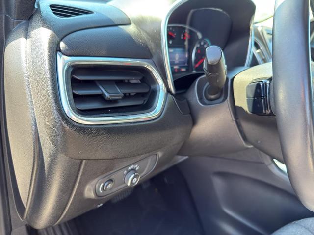 Photo of 2022 Gray Chevrolet Equinox