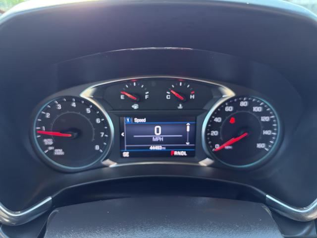 Photo of 2022 Gray Chevrolet Equinox