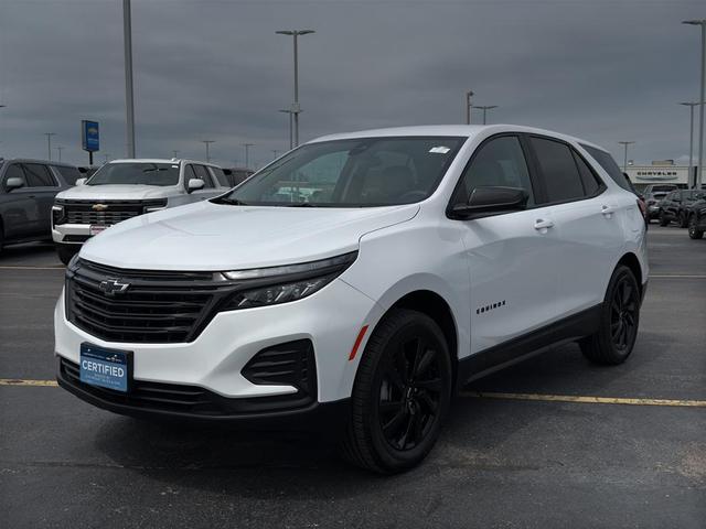 Photo of 2023 Summit White Chevrolet Equinox