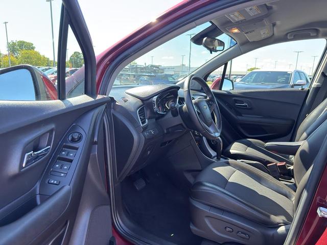 Photo of 2017 Crimson Metallic Chevrolet Trax