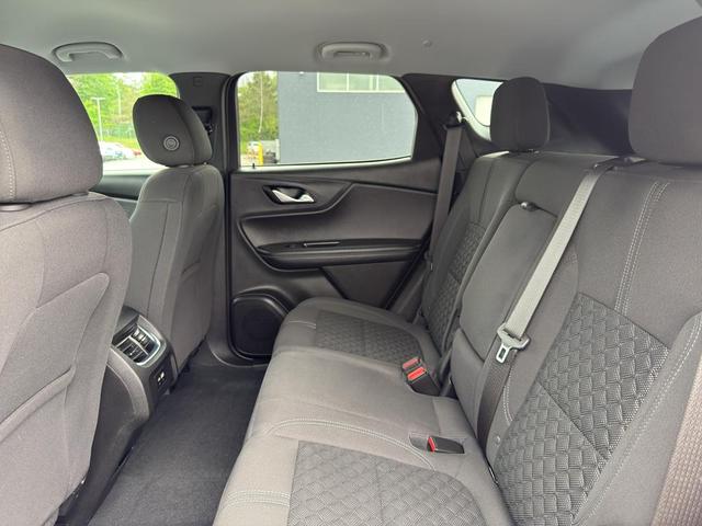 Photo of 2022 Silver Ice Metallic Chevrolet Blazer