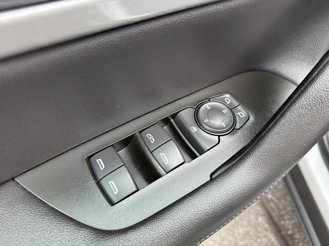 Photo of 2022 Silver Ice Metallic Chevrolet Blazer