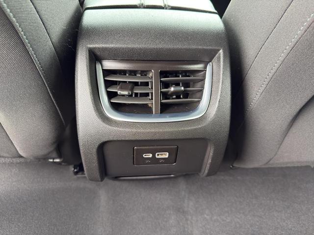 Photo of 2022 Silver Ice Metallic Chevrolet Blazer