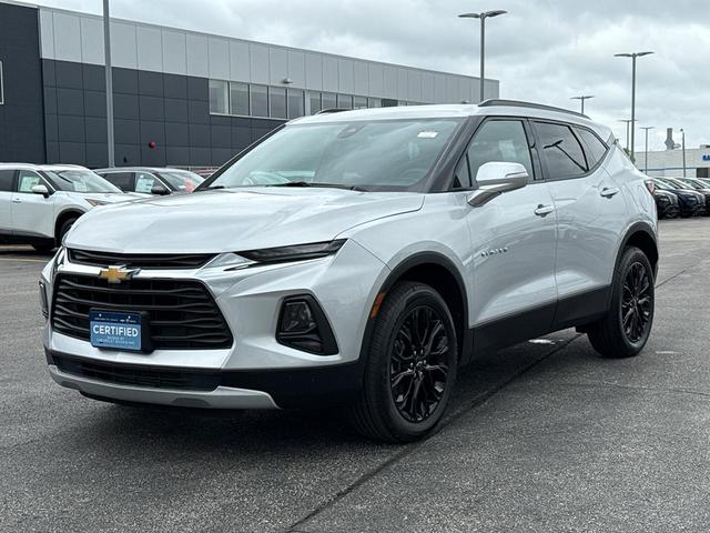 Photo of 2022 Silver Ice Metallic Chevrolet Blazer