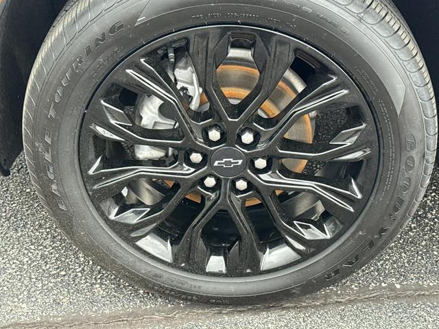 Photo of 2022 Silver Ice Metallic Chevrolet Blazer
