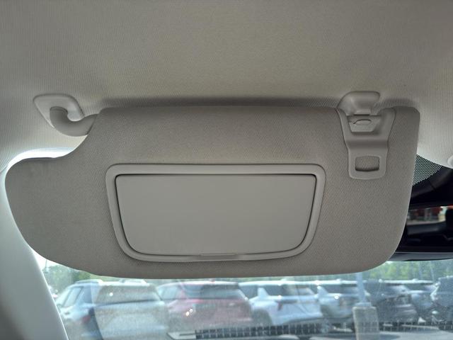 Photo of 2022 Carbonized Gray Metallic Ford Edge