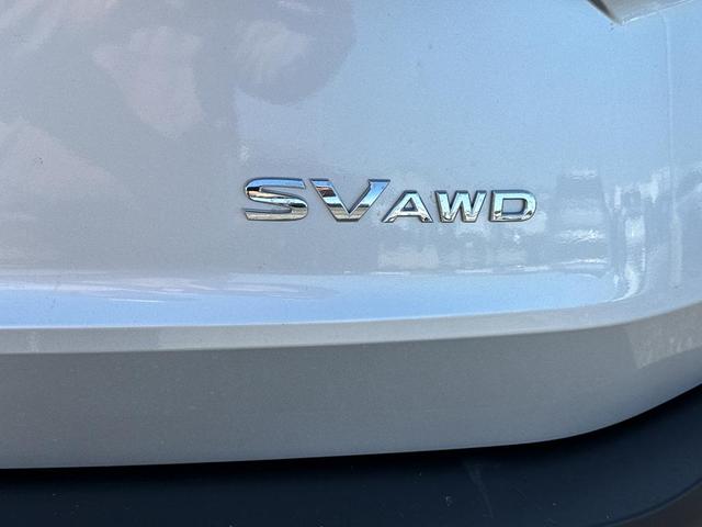 Photo of 2023 Brilliant Silver Metallic Nissan Rogue